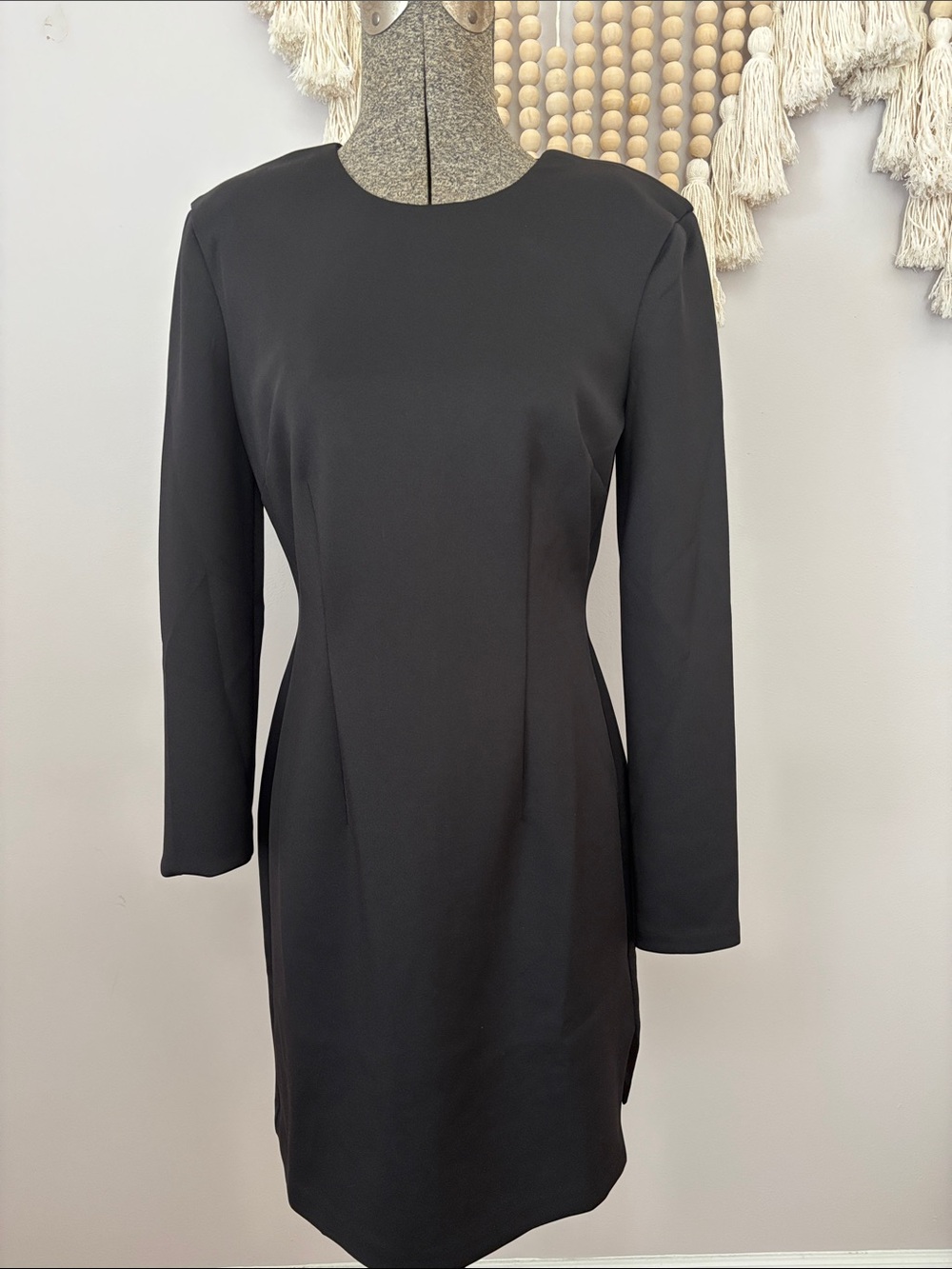 Calvin Klein Black Long-Sleeve Sheath Dress with Round Neck